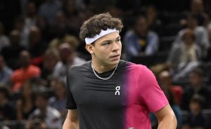 Wimbledon > Ben Shelton (14e), coaché par son papa : « Il n&rsquo;y a pas beaucoup de cassettes vidéo pour voir mon père jouer, mais on peut trouver certains de ses matchs à Wimbledon en 1994 »