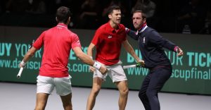 ATP > « Novak Djokovic est traité de plus en plus mal. Il est surprenant et triste de voir le plus grand joueur de l’histoire devoir vivre autant de mauvaises choses en Australie » a expliqué Viktor Troïcki.