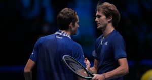 ATP > Alexander Zverev enrage contre Daniil Medvedev : « Il se transforme en Novak Djokovic à chaque fois qu&rsquo;il joue contre moi »