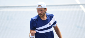 Open d&rsquo;Australie > Enzo Py, coach de Pouille qui ouvre le bal cette nuit face au numéro 2 mondial : « On sait ce que Zverev est capable de faire, et je crois que de son côté, Alexander est également conscient de ce que Lucas est capable de réaliser »