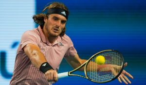 US Open > Stefanos Tsitsipas est nostalgique : « Si on regarde attentivement les joueurs des années 1950, 97% ou 98% d&rsquo;entre eux utilisaient le revers à une main. Maintenant, c’est littéralement 2 ou 3%. La tendance s’est inversée »