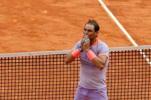 Battu, Cachin demande sa chemise à Nadal
