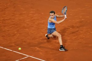 Clara Burel qualifiée pour le deuxième tour à Rouen, pas Fiona Ferro, ni Alizé Cornet