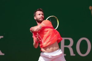 Corentin Moutet écarte Denis Shapovalov sans trembler au premier tour à Bucarest