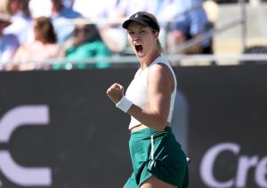 Danielle Collins remporte le titre en balayant Daria Kasatkina