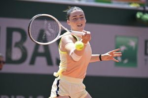 Elsa Jacquemot battue par Magda Linette au 1er tour du WTA 250 de Rouen