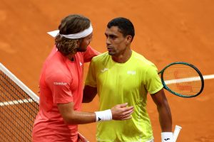 Stefanos Tsitsipas quitte la compétition à la surprise générale