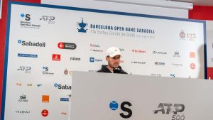 Tennis : Alcaraz encore blessé, il reçoit un avertissement