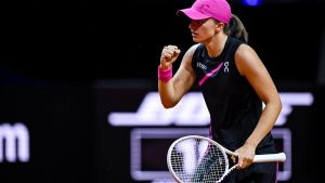 Tennis : Swiatek de retour sur terre, cavalier seul ?