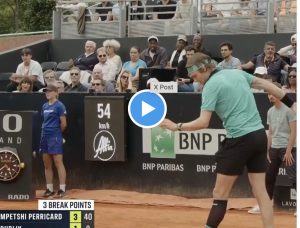 ATP – Lyon, Insolite, Vidéos > Bublik se moque ouvertement d&rsquo;Mpetshi Perricard, la sentence est presque immédiate !