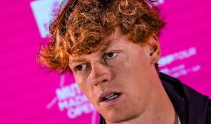 Roland Garros > L&rsquo;aveu inquiétant de Jannik Sinner : « J&rsquo;ai été malade pendant longtemps et j&rsquo;ai perdu de la masse musculaire, ce qui est important pour moi. Et il me faut beaucoup de temps pour en reprendre »