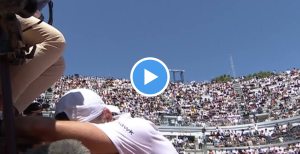ATP – Rome, Vidéos > Dégoûté, Dimitrov implore l&rsquo;arbitre de chaise après une balle indécise