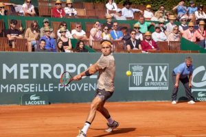 Alejandro Tabilo élimine Karen Khachanov en huitièmes de finale à Rome