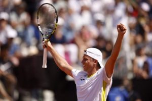 Alexandre Muller crée l&rsquo;exploit contre Andrey Rublev au troisième tour du Masters 1000 de Rome