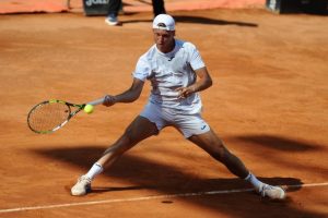 Alexandre Müller domine Richard Gasquet au premier tour de l&rsquo;ATP 250 de Lyon