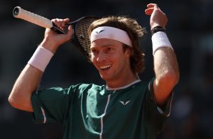 Andrey Rublev accède à la finale avec panache !