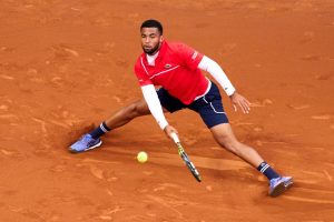 Arthur Fils battu dès le 1er par Arnaldi tour à Roland-Garros !