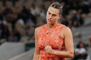 Aryna Sabalenka expéditive pour atteindre le troisième tour
