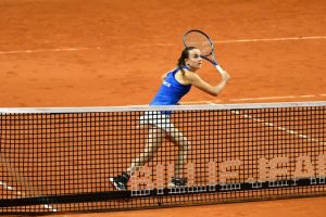 Clara Burel domine Karolina Pliskova à Strasbourg