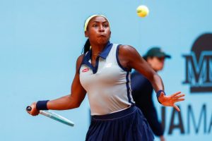 Coco Gauff s&rsquo;en sort contre Paula Badosa et rejoint Qinwen Zheng en quarts de finale à Rome