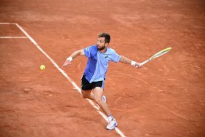 Corentin Moutet, après sa qualification pour le 3e tour de Roland-Garros : « C&rsquo;est bien d&rsquo;avoir cette adrénaline »
