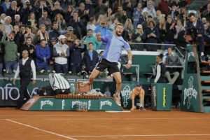 Corentin Moutet, après sa qualification pour les 8es de Roland-Garros : « Rendre les gens fous, c&rsquo;est mon objectif »