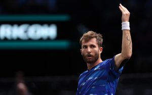 Corentin Moutet attaque Vincent Moscato pour son mépris envers Alcaraz