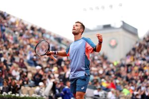 Corentin Moutet se qualifie au 2e tour contre toute attente
