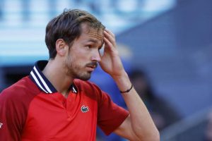 Daniil Medvedev contraint à l&rsquo;abandon face à Jiri Lehecka au Masters 1000 de Madrid