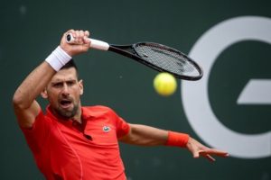 Djokovic battu en demi-finales à deux jours de Roland-Garros