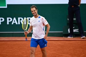 Gasquet bat Coric avec la manière et file au deuxième tour de Roland-Garros