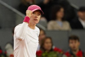 Iga Swiatek écarte Madison Keys et se qualifie pour la finale à Madrid