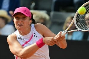 Iga Swiatek s&rsquo;impose contre Aryna Sabalenka et remporte un troisième titre à Rome