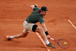 Le match entre Zizou Bergs et Grigor Dimitrov interrompu et reporté à cause de la pluie