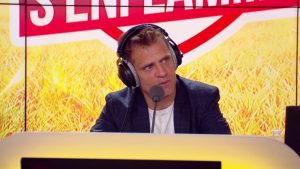 « Les joueurs de tennis auraient adoré jouer dans des stades de 100.000 personnes », Rothen s’agace des critiques de Goffin