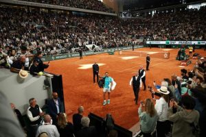 Les larmes des fans alors que la « légende » Nadal a probablement dit adieu à Roland-Garros