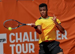 Mayot et Mpetshi Perricard fêtent leur invitation à Roland-Garros par une victoire