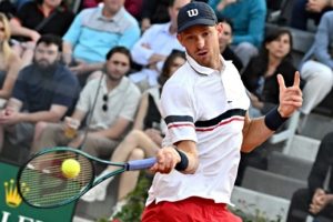 Nicolas Jarry bat Tsitsipas et s&rsquo;invite en demies d&rsquo;un Masters 1000 pour la première fois