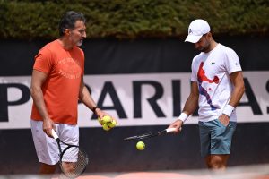 Novak Djokovic perdra sa place de numéro un s&rsquo;il n&rsquo;atteint pas la finale à RG