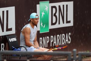 Rafael Nadal fait son apparition à l&rsquo;Open de Rome avec une protection à la jambe