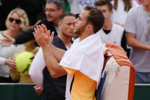 Roland-Garros : Gaston finit par craquer contre Shelton