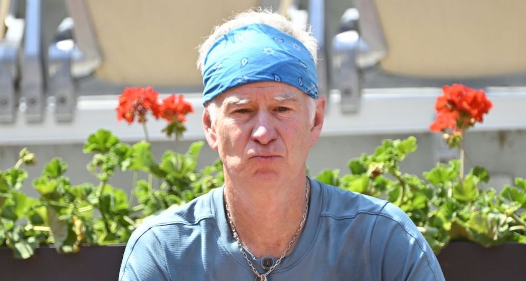 Roland Garros > John McEnroe, sur l’absence de Carlos Alcaraz : « Alors qu’il semblait de plus en plus improbable que Novak Djokovic remporte un autre tournoi du Grand Chelem, la voie s’est manifestement ouverte »