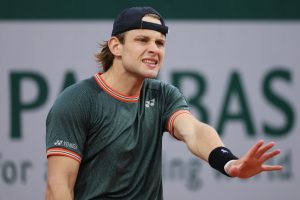 Roland Garros, la suite au prochain épisode: le match entre Zizou Bergs et Grigor Dimitrov interrompu et reporté à cause de la pluie