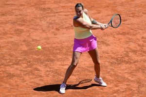 Sabalenka file sans trembler en 8e à Rome