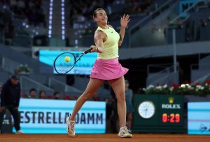 Swiatek-Sabalenka, un remake de la finale 2023 à Madrid, Medvedev abandonne