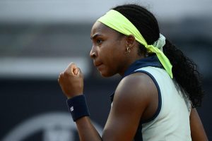 Tennis : Gauff qualifiée pour les 8e de finale à Rome, dans la douleur