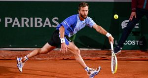 Tennis – Roland-Garros (H) : Moutet s&rsquo;offre une tête de série, Atmane et Mayot éliminés d&rsquo;entrée, Wawrinka écarte Murray