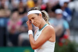 Victoria Azarenka en proie à la frustration s&rsquo;en prend à son coach