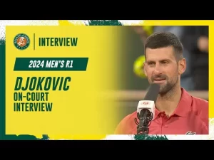 Vidéo: Regardez l&rsquo;interview de Djokovic après sa victoire au premier tour contre Herbert à Roland-Garros 2024