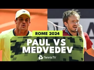 Vidéo: Tommy Paul détrône le champion en titre Medvedev ! | Les faits marquants de Rome 2024
